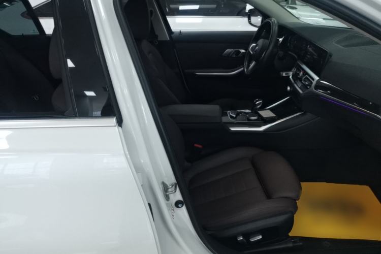 Used BMW 3 Series 2021 325Li M Sport Package Right Front Seat