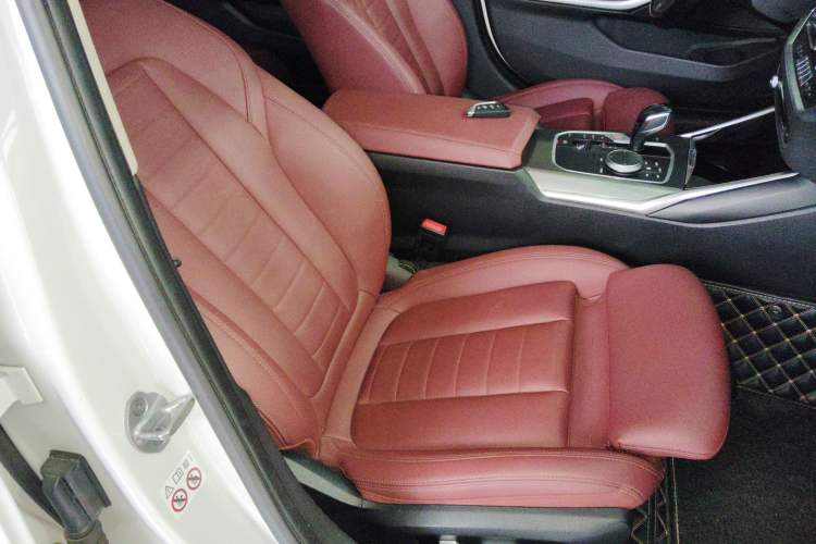 Used BMW 3 Series 2021 320Li M Sport Package Right Front Seat