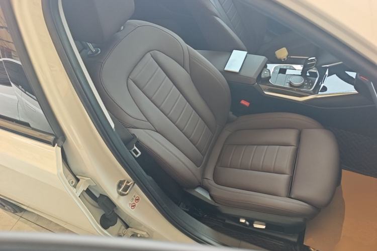 Used BMW 3 Series 2021 Restyled 325Li M Sport Package Right Front Seat