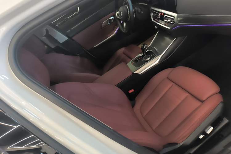 Used BMW 3 Series 2021 Restyled 325i M Sport Night Edition Package Right Front Seat