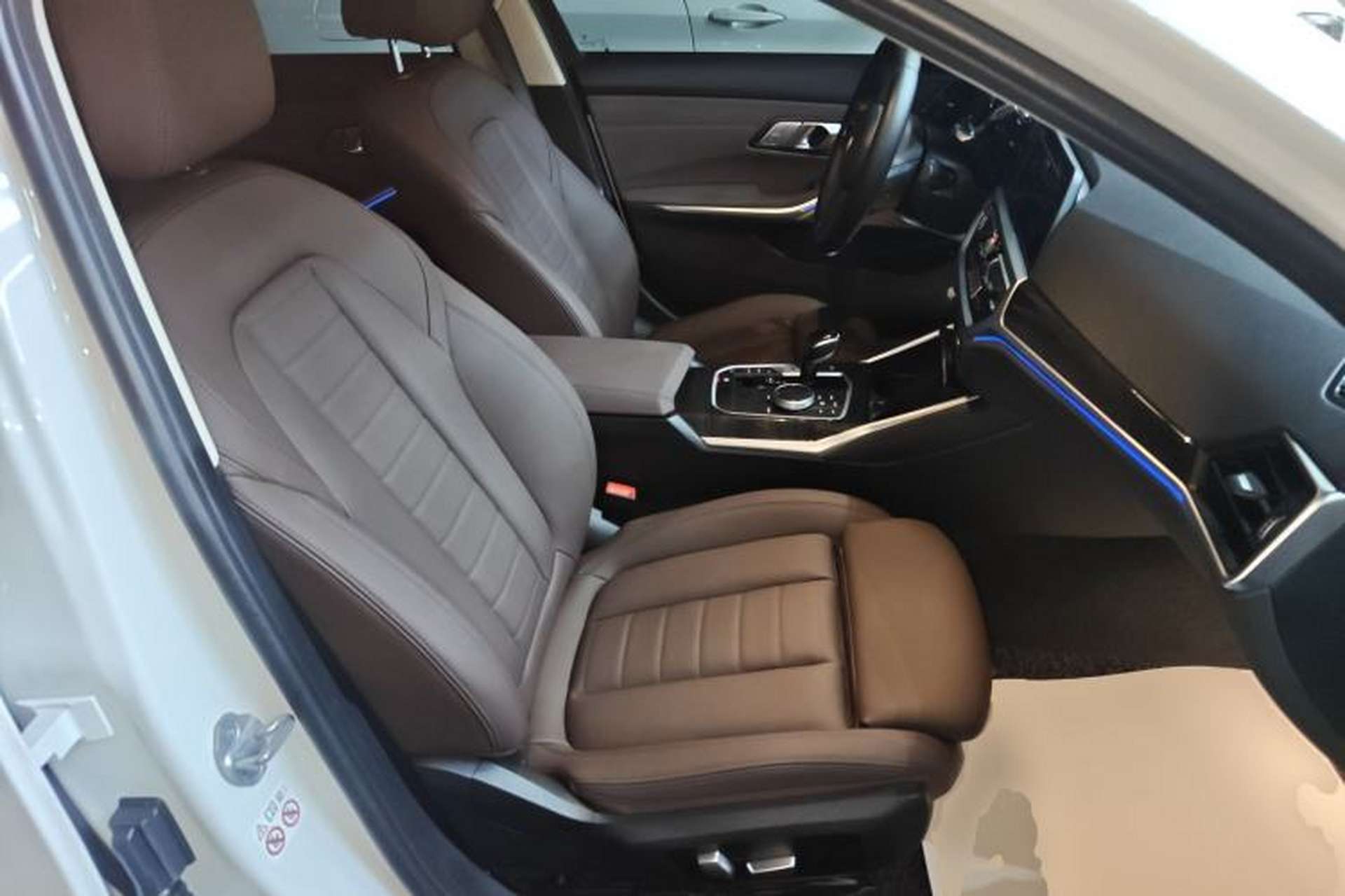 Used BMW 3 Series 2021 Restyled 325Li M Sport Package Right Front Seat