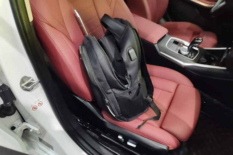 Used BMW 3 Series 2021 Second Facelift 325i M Sport Package Right Front Seat