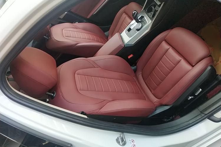 Used BMW 3 Series 2021 325i M Sport Night Edition package Right Front Seat