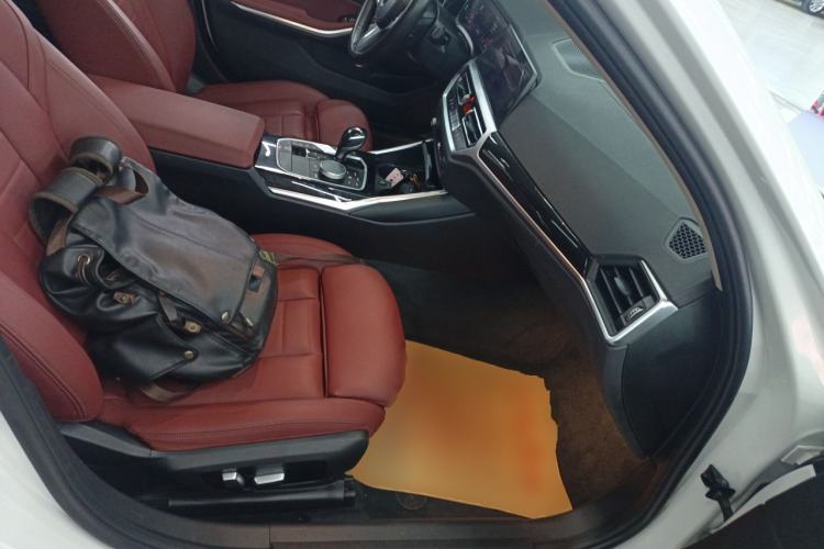 Used BMW 3 Series 2021 Facelifted 320Li M Sport Package Right Front Seat