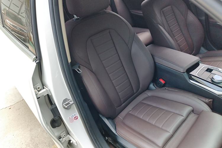 Used BMW 3 Series 2021 Second Facelift 320Li M Sport Package Right Front Seat