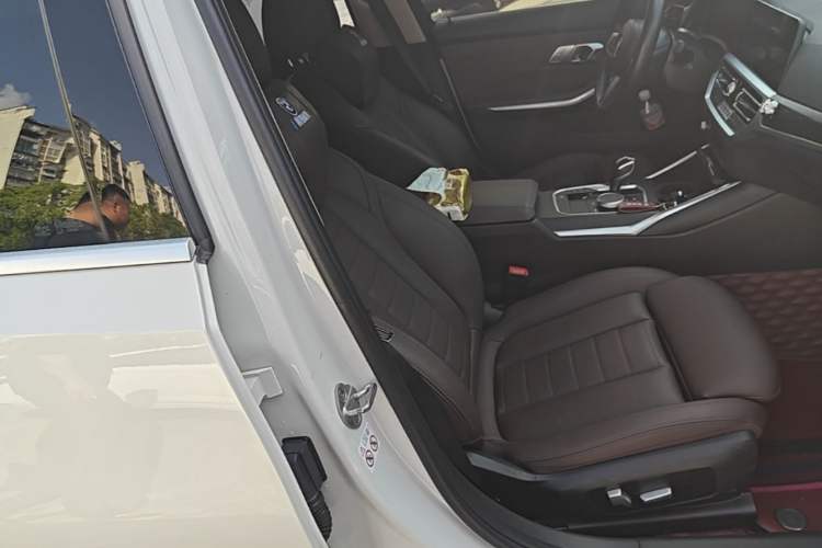 Used BMW 3 Series 2021 325i M Sport Package Right Front Seat