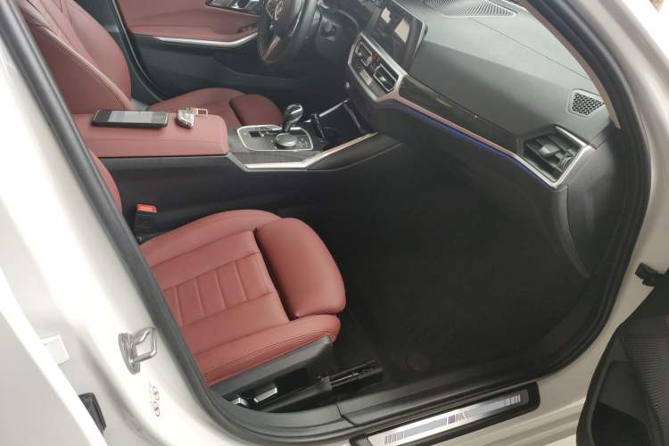 Used BMW 3 Series 2021 Second Facelift 325Li M Sport Package Right Front Seat
