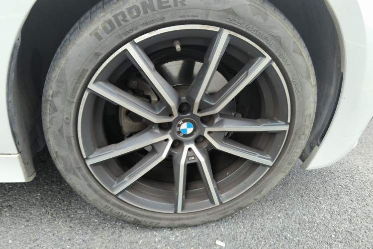 Used BMW 3 Series 2021 Facelifted 320Li M Sport Package Right Front Wheel Hub