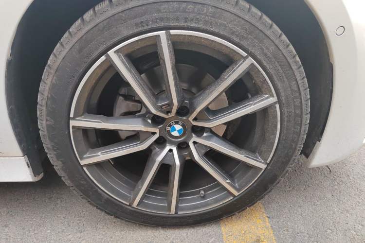 Used BMW 3 Series 2021 Second Facelift 325Li xDrive M Sport Package Right Front Wheel Hub