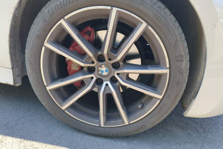 Used BMW 3 Series 2021 Facelifted 320Li M Sport Package Right Front Wheel Hub