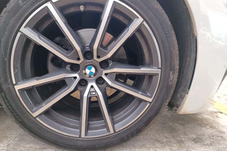 Used BMW 3 Series 2021 Facelifted 320Li M Sport Package Right Front Wheel Hub