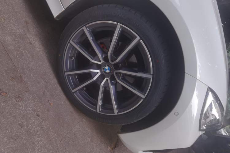Used BMW 3 Series 2021 Restyled 325Li M Sport Package Right Front Wheel Hub