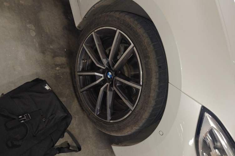 Used BMW 3 Series 2021 Second Facelift 325Li M Sport Package Right Front Wheel Hub