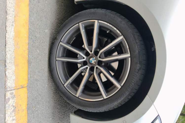 Used BMW 3 Series 2021 Second Facelift 325Li M Sport Package Right Front Wheel Hub