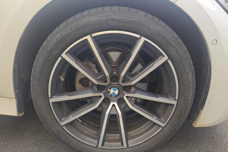 Used BMW 3 Series 2021 Second Facelift 325Li M Sport Package Right Front Wheel Hub