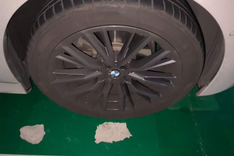 Used BMW 3 Series 2021 Facelifted 325Li M Sport Night Edition Package Right Front Wheel Hub