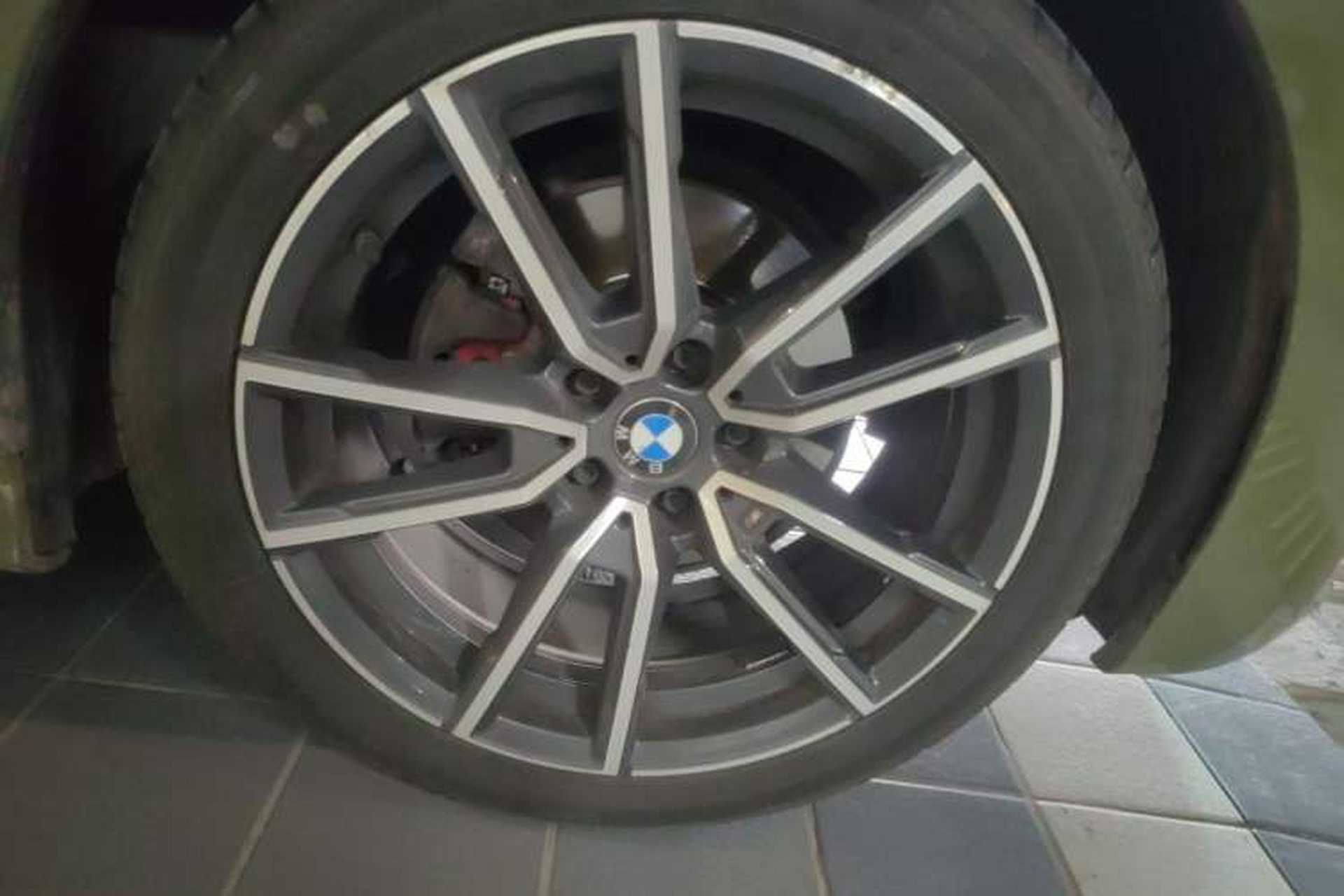 Used BMW 3 Series 2021 320Li M Sport Package Right Front Wheel Hub