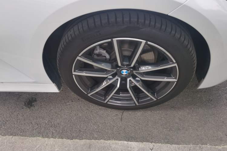 Used BMW 3 Series 2021 Facelifted 320Li M Sport Package Right Front Wheel Hub