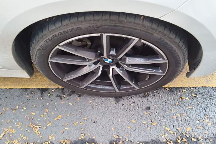 Used BMW 3 Series 2021 Facelifted 320Li M Sport Package Right Front Wheel Hub