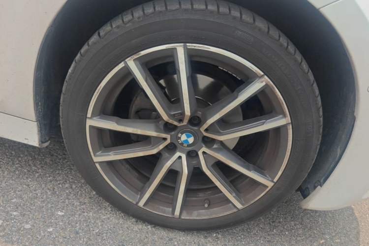 Used BMW 3 Series 2021 Restyled 325Li M Sport Package Right Front Wheel Hub