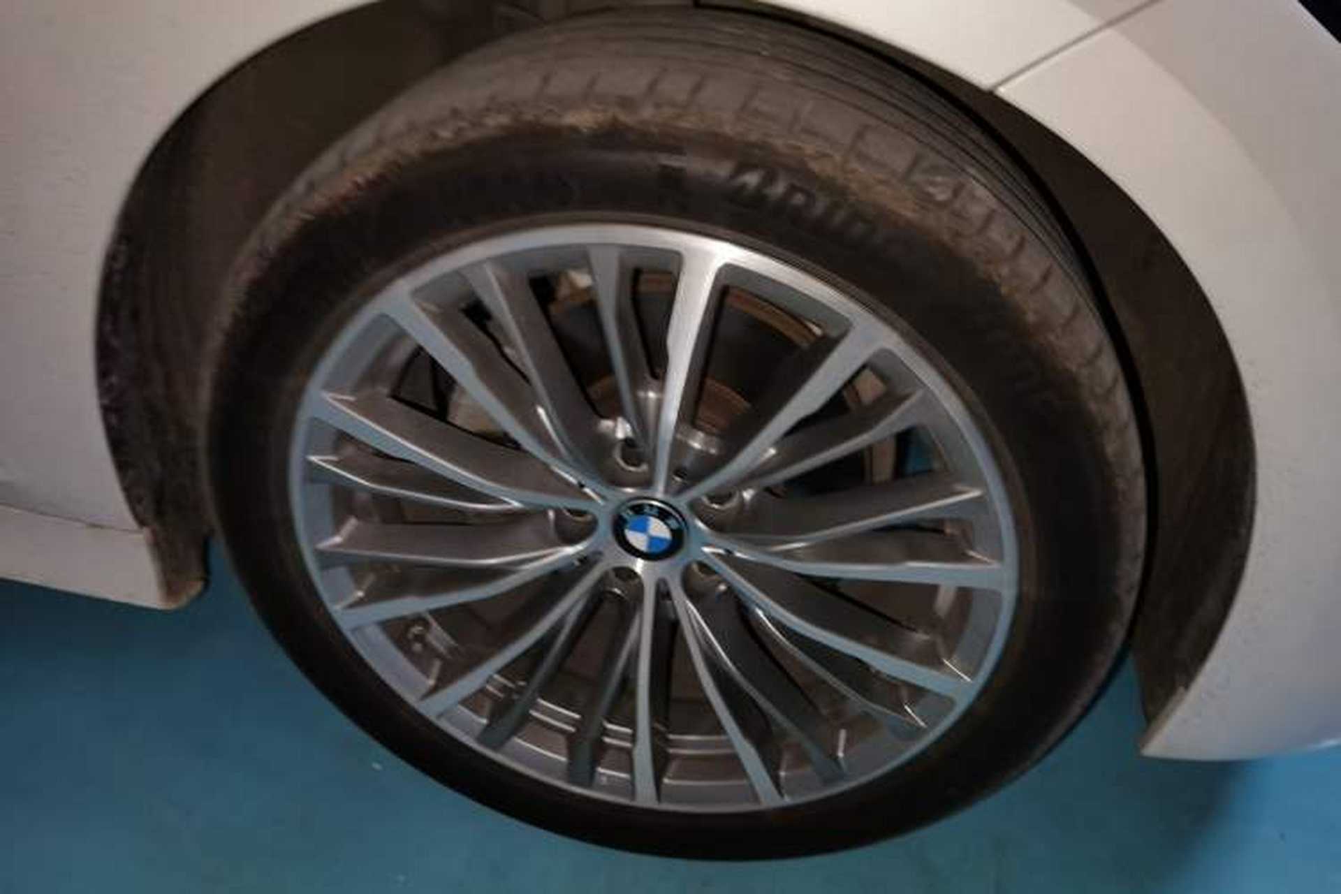 Used BMW 3 Series 2021 Restyled 320i Sport Package Right Front Wheel Hub