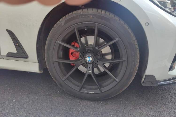 Used BMW 3 Series 2021 Facelifted 325Li M Sport Night Edition Package Right Front Wheel Hub