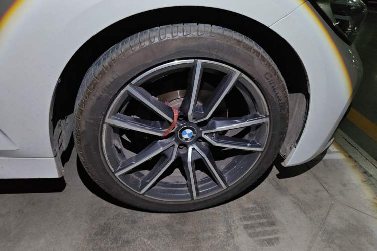 Used BMW 3 Series 2021 Facelifted 320Li M Sport Package Right Front Wheel Hub