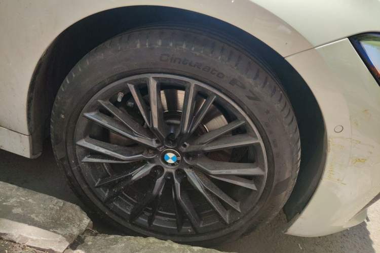 Used BMW 3 Series 2021 330Li xDrive M Sport Night Edition Right Front Wheel Hub