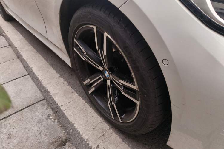 Used BMW 3 Series 2021 Restyled 325i M Sport Package Right Front Wheel Hub