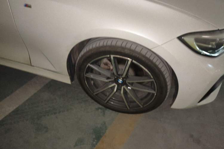 Used BMW 3 Series 2021 Facelifted 320Li M Sport Package Right Front Wheel Hub