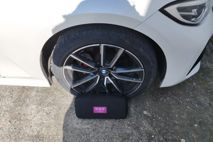 Used BMW 3 Series 2021 Facelifted 320Li M Sport Package Right Front Wheel Hub