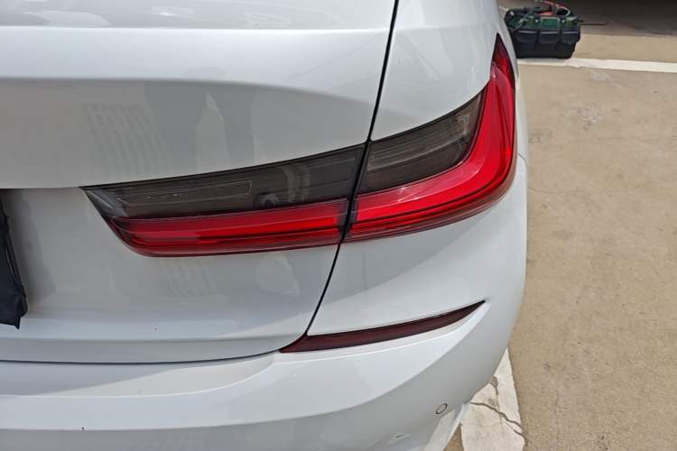 Used BMW 3 Series 2021 325i M Sport Package Right Rear Taillight