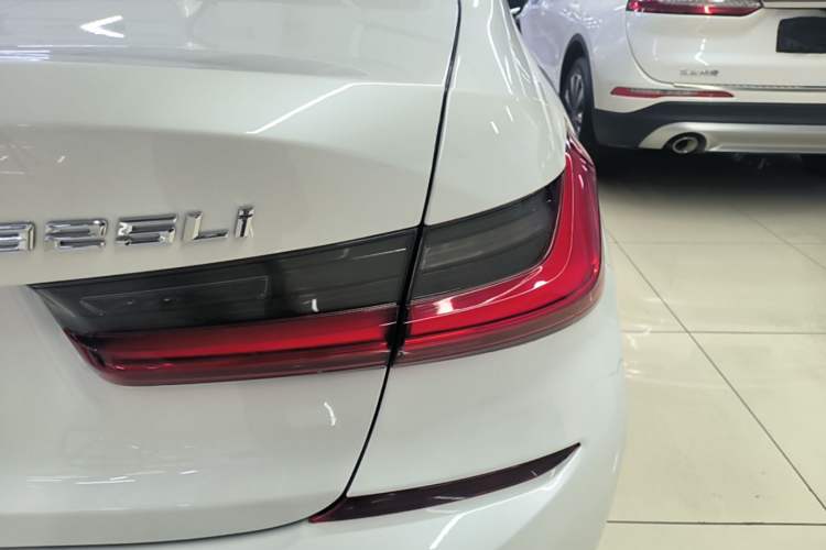 Used BMW 3 Series 2021 Second Facelift 325Li M Sport Package Right Rear Taillight