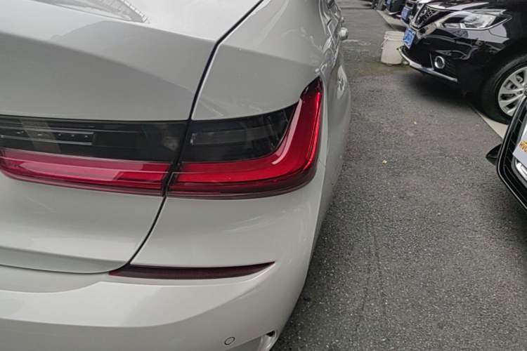 Used BMW 3 Series 2021 320Li M Sport Package Right Rear Taillight