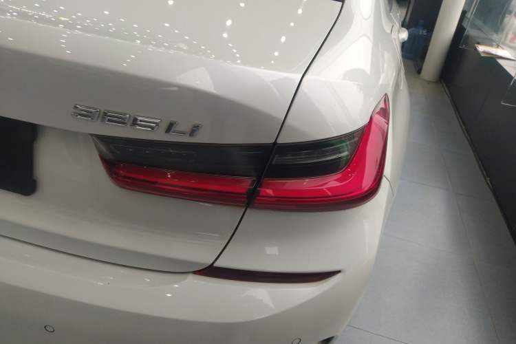 Used BMW 3 Series 2021 Restyled 325Li M Sport Package Right Rear Taillight