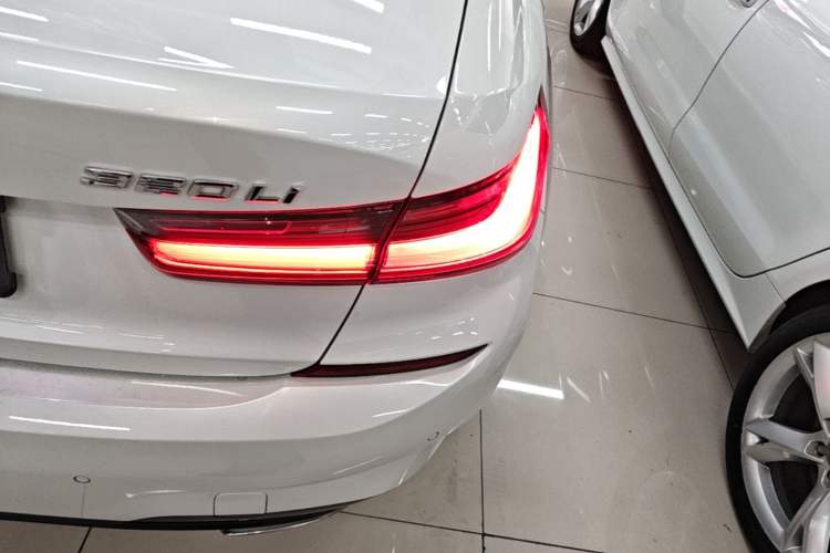 Used BMW 3 Series 2021 Second Facelift 320Li M Sport Package Right Rear Taillight