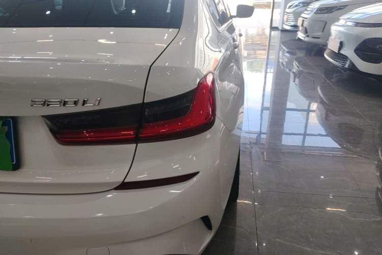 Used BMW 3 Series 2021 Second Facelift 320Li M Sport Package Right Rear Taillight