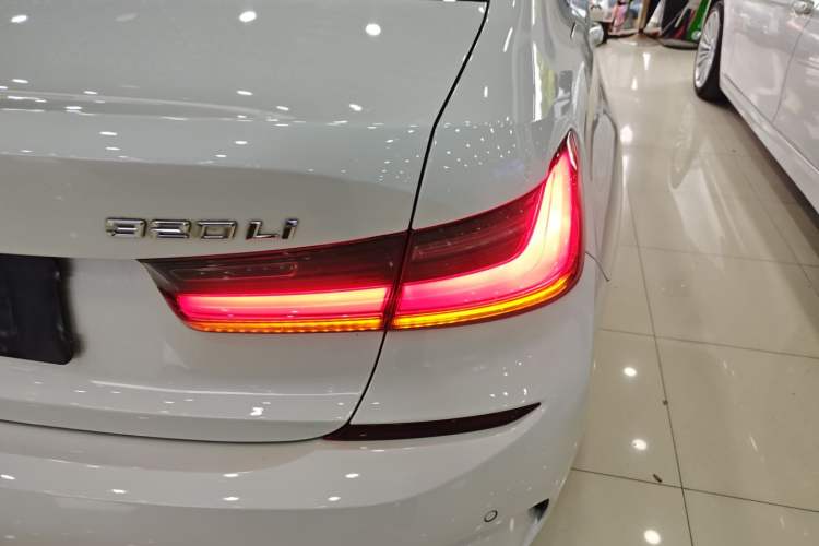 Used BMW 3 Series 2021 Second Facelift 320Li M Sport Package Right Rear Taillight