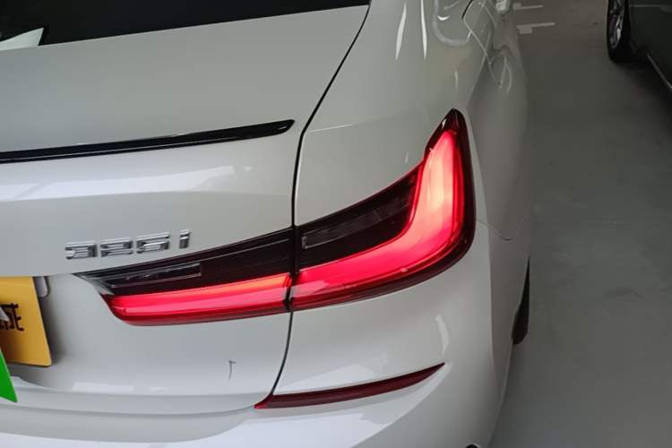 Used BMW 3 Series 2021 Second Facelift 325i M Sport Night Edition Package Right Rear Taillight