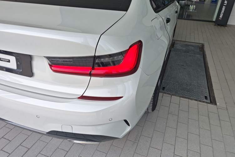 Used BMW 3 Series 2021 Second Facelift 325Li M Sport Package Right Rear Taillight