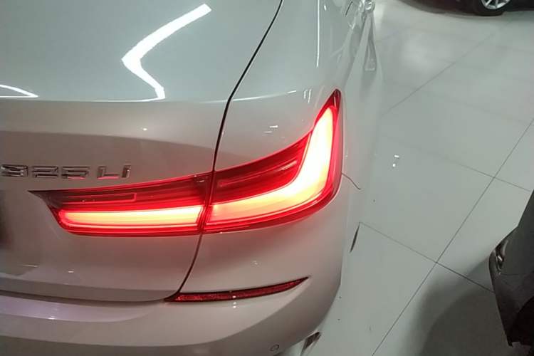 Used BMW 3 Series 2021 325Li M Sport Package Right Rear Taillight