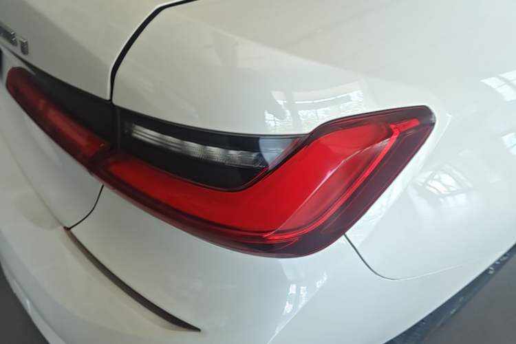 Used BMW 3 Series 2021 Second Facelift 325i M Sport Package Right Rear Taillight