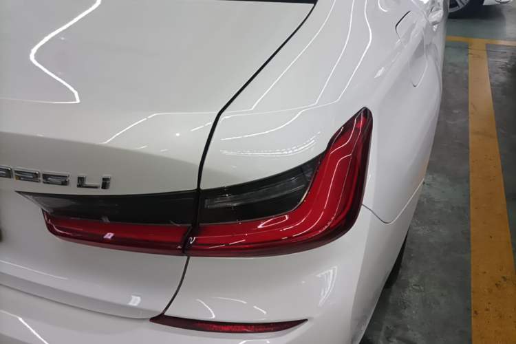 Used BMW 3 Series 2021 Restyled 325Li M Sport Package Right Rear Taillight