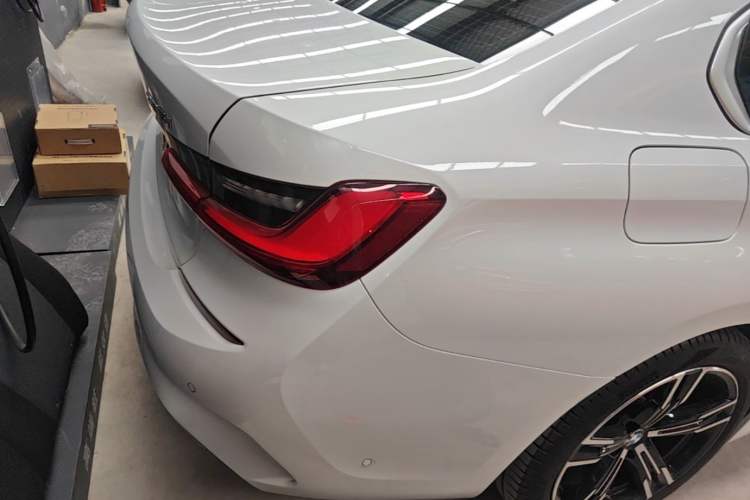 Used BMW 3 Series 2021 Second Facelift 325i M Sport Package Right Rear Taillight