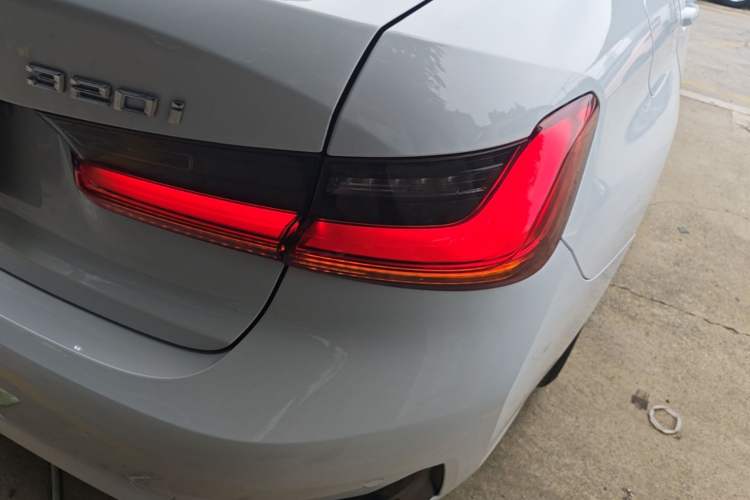 Used BMW 3 Series 2021 320i Sport Package Right Rear Taillight