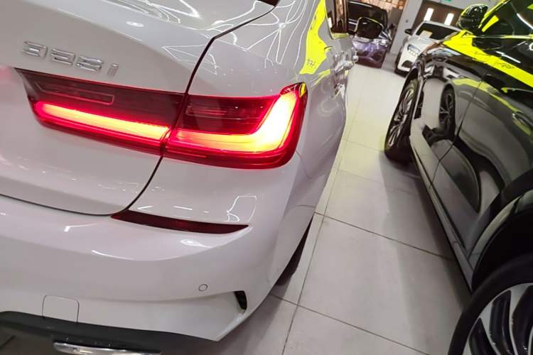 Used BMW 3 Series 2021 Second Facelift 325i M Sport Package Right Rear Taillight