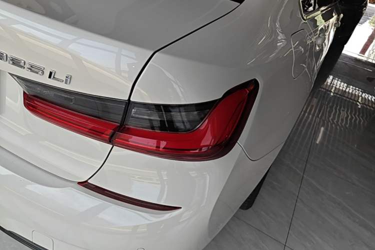 Used BMW 3 Series 2021 Second Facelift 325Li M Sport Package Right Rear Taillight