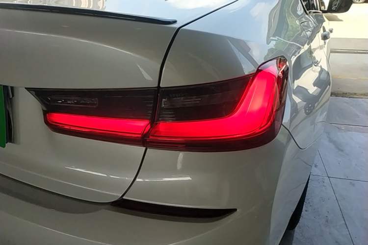 Used BMW 3 Series 2021 325i M Sport Night Edition package Right Rear Taillight