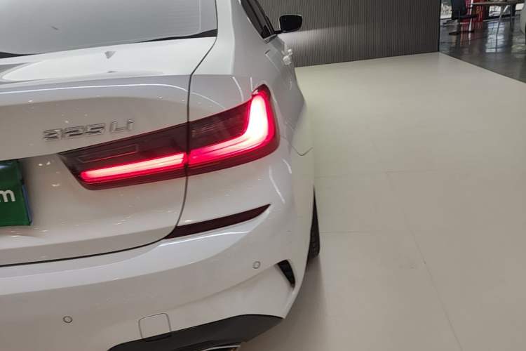 Used BMW 3 Series 2021 Restyled 325Li M Sport Package Right Rear Taillight