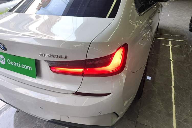 Used BMW 3 Series 2021 320Li M Sport Package Right Rear Taillight